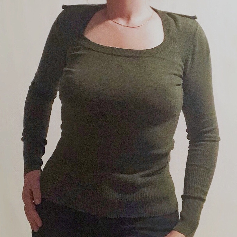 Costa Blanca army green tight fitting knit sweater